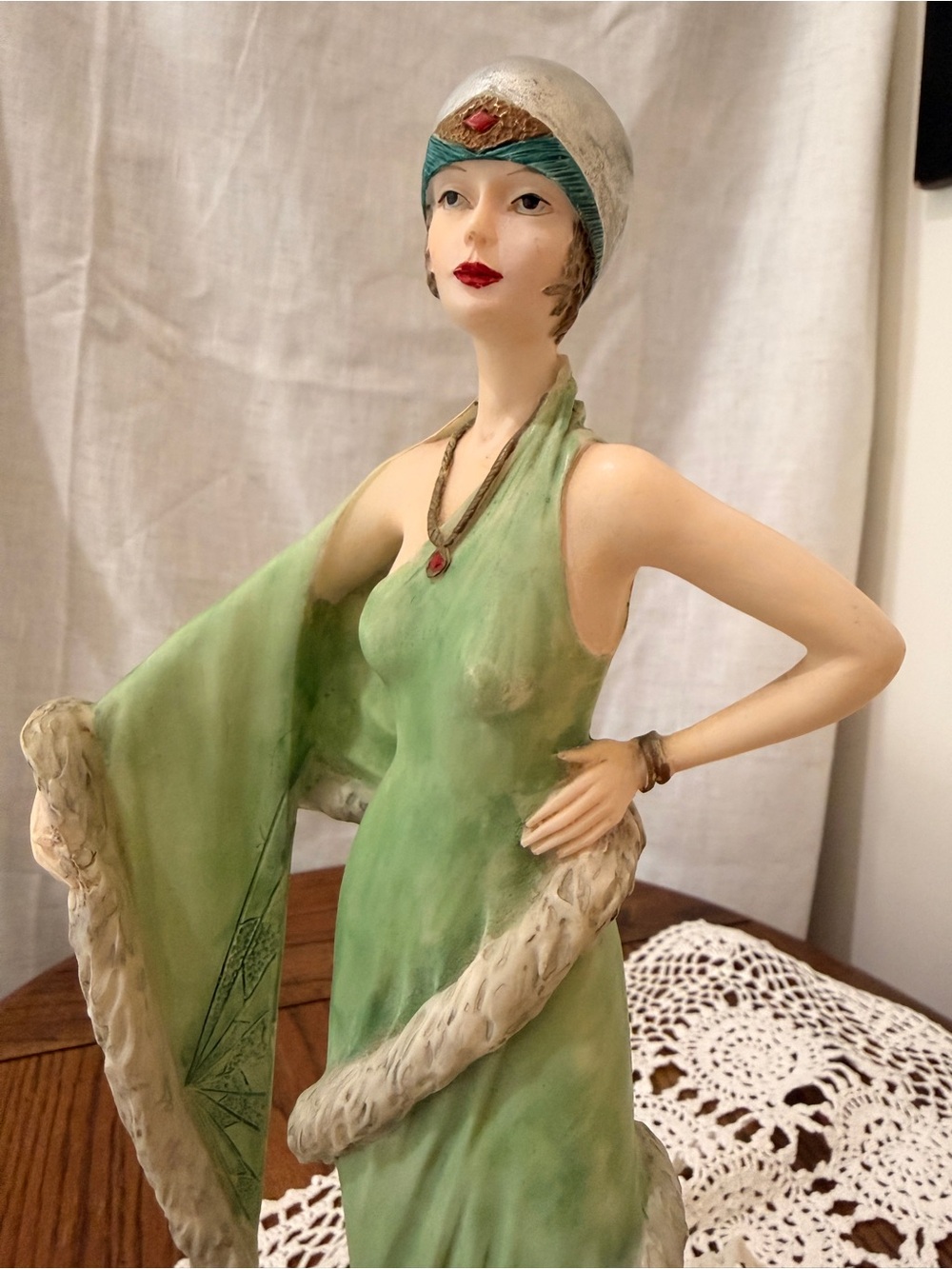 Da Vinci Collection 12.5" Art Deco Flapper Lady Resin Figurine Green Dress